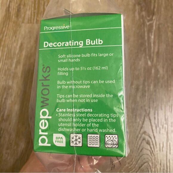 Prepworks by Progressive 4-Piece Frosting Bulb+3 Decorating tips cucake Kit NEW - Picture 6 of 8